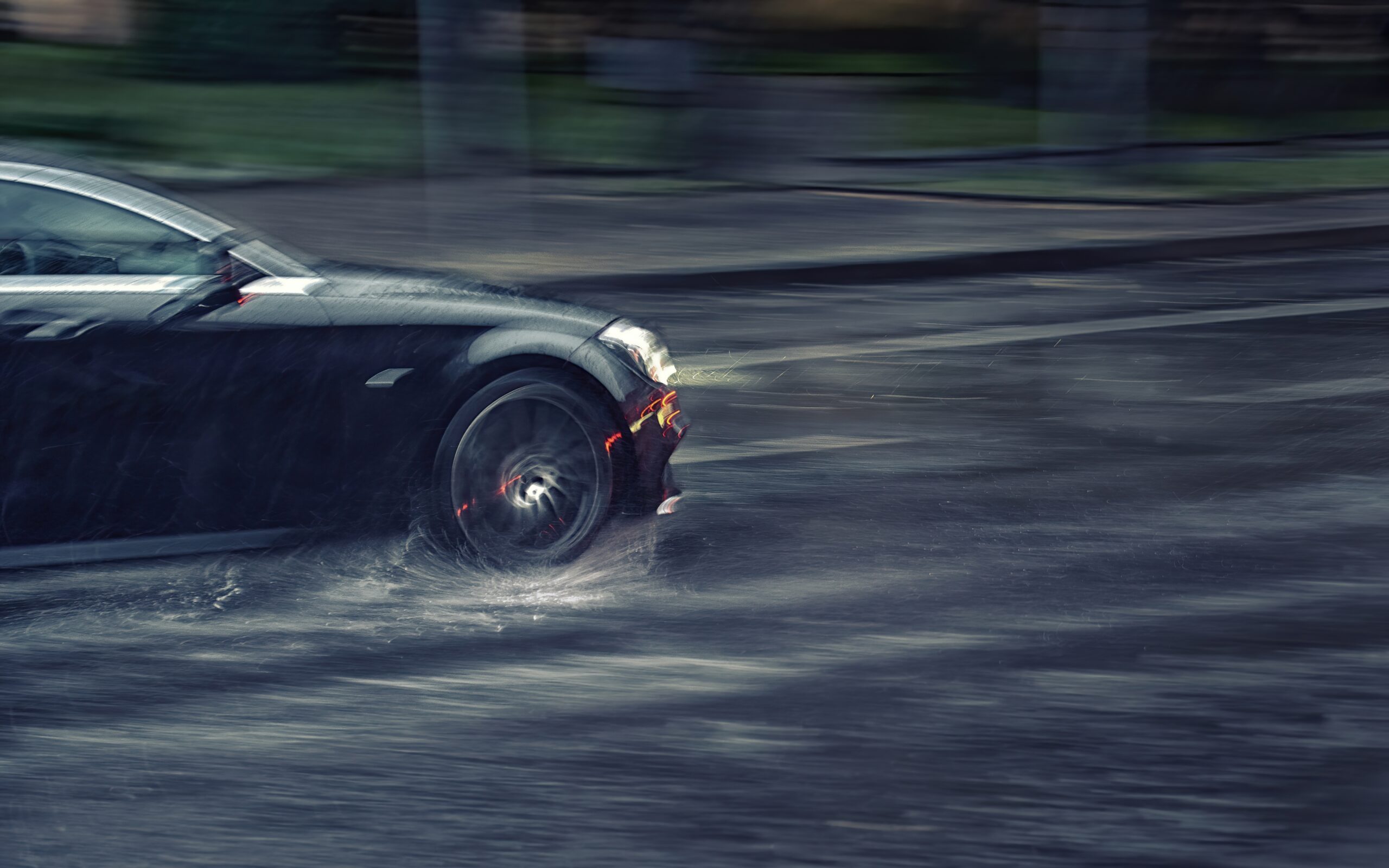aquaplaning que es y cómo evitarlo aquaplaning que es y cómo evitarlo
