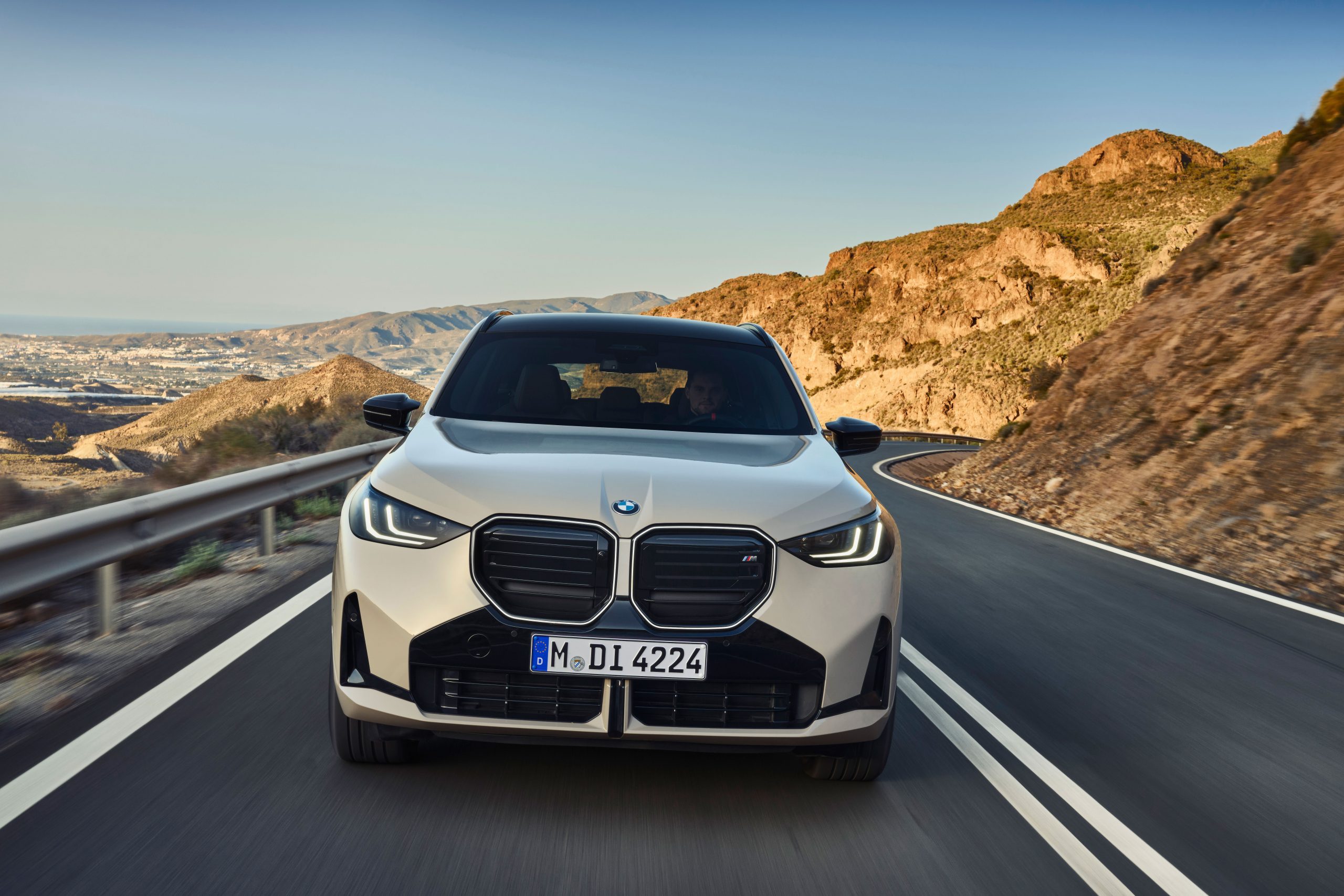 P90554965_highRes_the-new-bmw-x3-m50-x